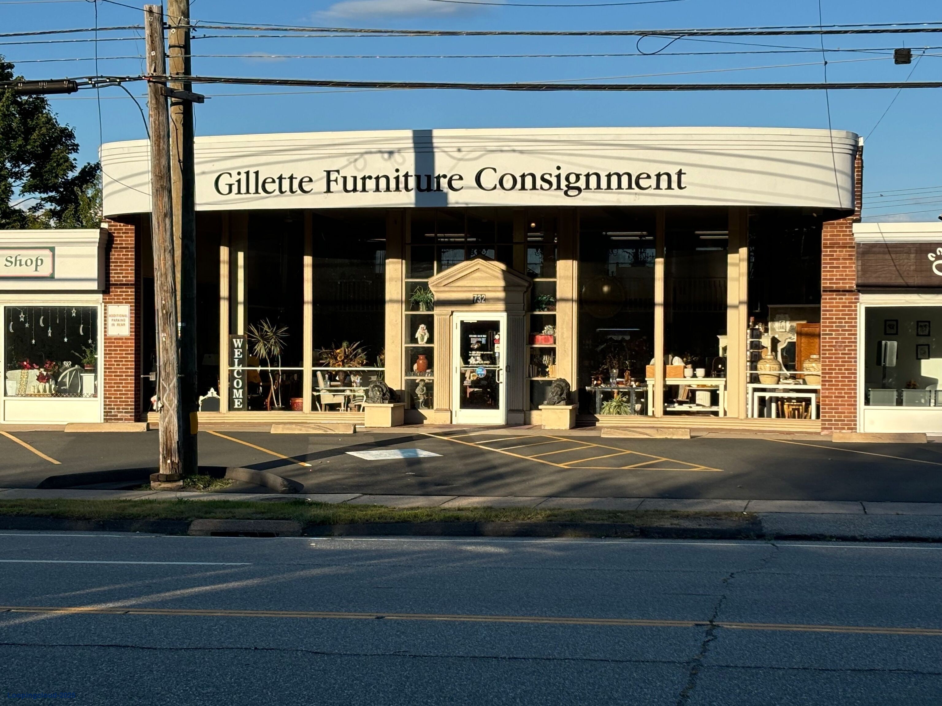 Thriving Furniture Consignment Business for Sale