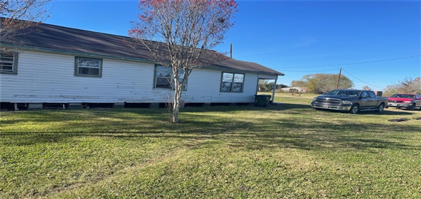 55 County Road 622a Dayton Texas, 77535 | Home with Very Strong Support