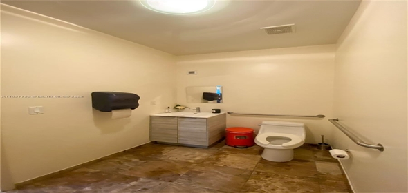 702 W 51st St # 702 MIAMI BEACH, FL 33140-2615 Miami Florida, 33140 | Retail Flex Space