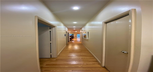 702 W 51st St # 702 MIAMI BEACH, FL 33140-2615 Miami Florida, 33140 | Retail Flex Space