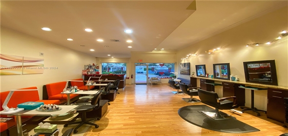 702 W 51st St # 702 MIAMI BEACH, FL 33140-2615 Miami Florida, 33140 | Retail Flex Space