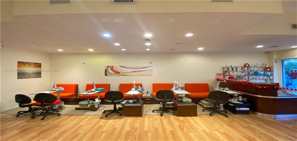 702 W 51st St # 702 MIAMI BEACH, FL 33140-2615 Miami Florida, 33140 | Retail Flex Space