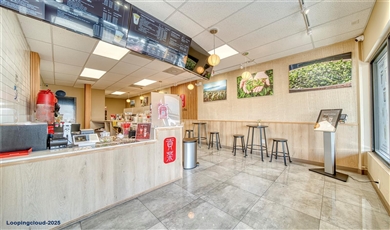 Stunning Bobba Tea Restaurant