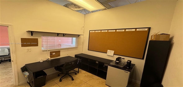 810 NE 125th St North Miami Florida, 33161 | Stunning Commercial/Industrial/Lease