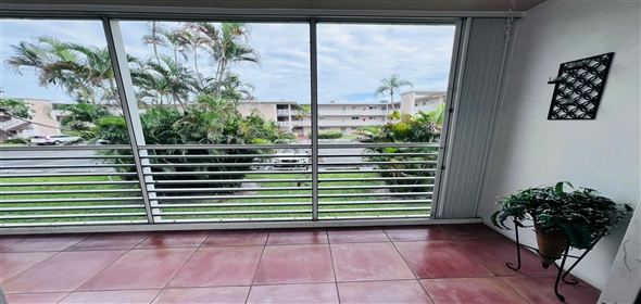 2812 S Garden Drive # 202 Lake Worth Florida, 33461 | Beautiful Condo