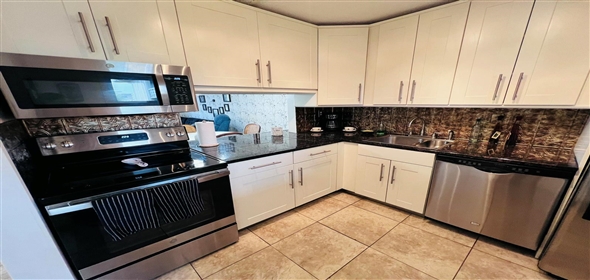2812 S Garden Drive # 202 Lake Worth Florida, 33461 | Beautiful Condo