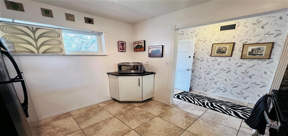 2812 S Garden Drive # 202 Lake Worth Florida, 33461 | Beautiful Condo