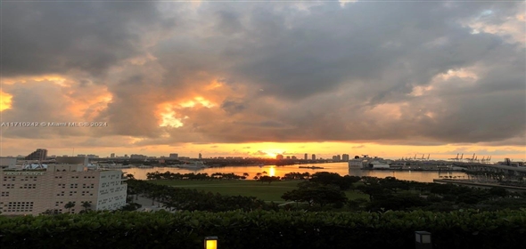 1040 Biscayne Blvd # 4106 Miami Florida, 33132 | Beautiful Condo