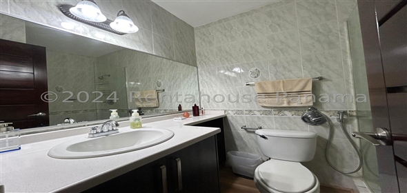 PH OCEANIA Avenida Joseph I Esses Torre 100 8A Panama City Panamá Province, 07127 | Apartamento Exclusivo - Exclusive Apartment