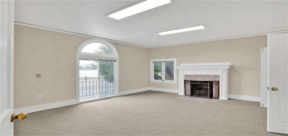 2100 Lakeshore Avenue. Oakland California, 94606 | Commercial/Sale/OfficeBuilding