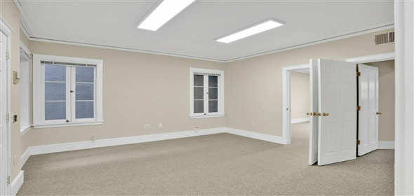 2100 Lakeshore Avenue. Oakland California, 94606 | Commercial/Sale/OfficeBuilding