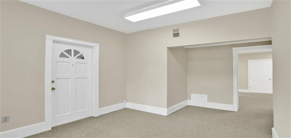 2100 Lakeshore Avenue. Oakland California, 94606 | Commercial/Sale/OfficeBuilding