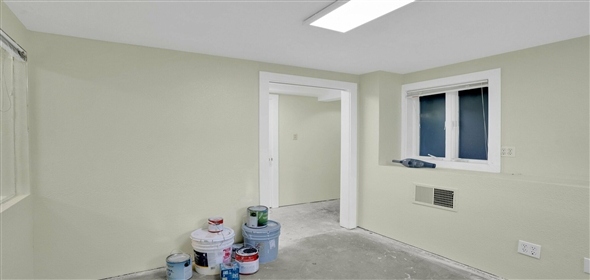 2100 Lakeshore Avenue. Oakland California, 94606 | Commercial/Sale/OfficeBuilding
