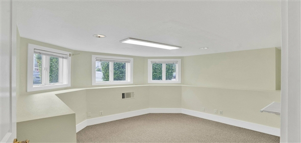 2100 Lakeshore Avenue. Oakland California, 94606 | Commercial/Sale/OfficeBuilding
