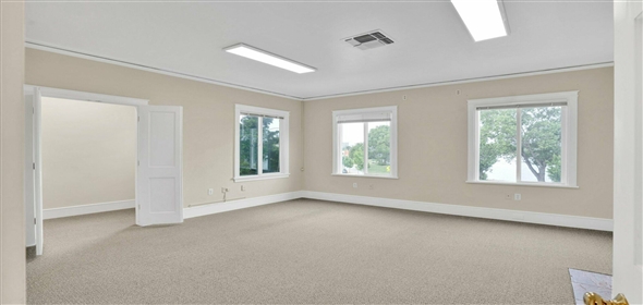 2100 Lakeshore Avenue. Oakland California, 94606 | Commercial/Sale/OfficeBuilding