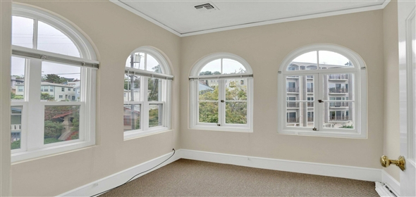 2100 Lakeshore Avenue. Oakland California, 94606 | Commercial/Sale/OfficeBuilding