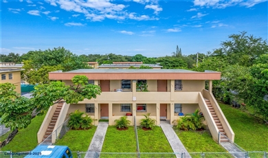 3245 NW 47th St , Miami Florida                                                                                              33142