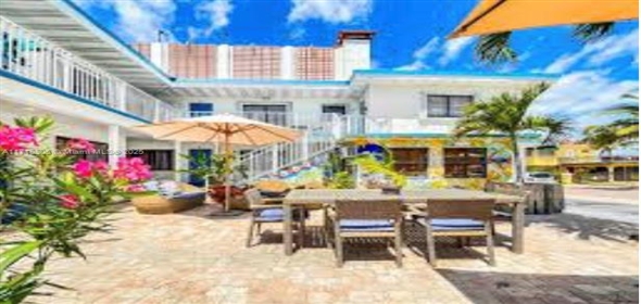 322 Nevada St. Hollywood Florida, 33019 | Commercial/Sale/Hotel