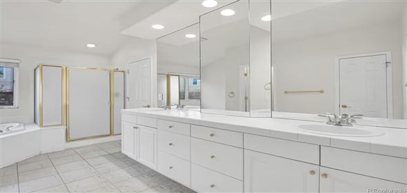 14032 E Chenango Drive, Aurora Colorado, 80015 | Amazing Townhouse