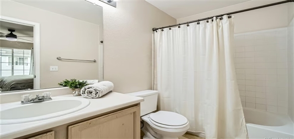 1382 S Cathay Court # 103 Aurora Colorado, 80017 | Charming 2 Bedroom,