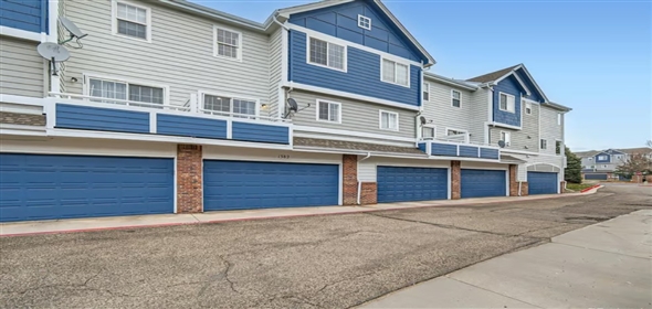 1382 S Cathay Court # 103 Aurora Colorado, 80017 | Charming 2 Bedroom,