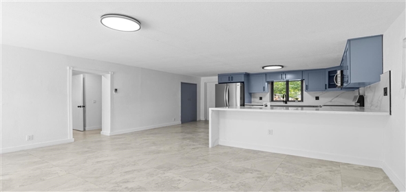 4937 SW 28 Avenue DANIA BEACH, FL 33312 Dania Florida, 33312 | Single Family in Dania 2/2. Just Remodeled!