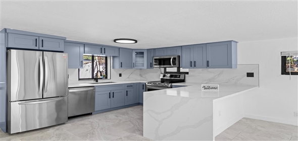 4937 SW 28 Avenue DANIA BEACH, FL 33312 Dania Florida, 33312 | Single Family in Dania 2/2. Just Remodeled!