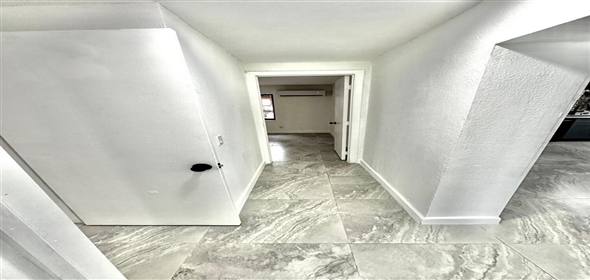 4937 SW 28 Avenue DANIA BEACH, FL 33312 Dania Florida, 33312 | Single Family in Dania 2/2. Just Remodeled!