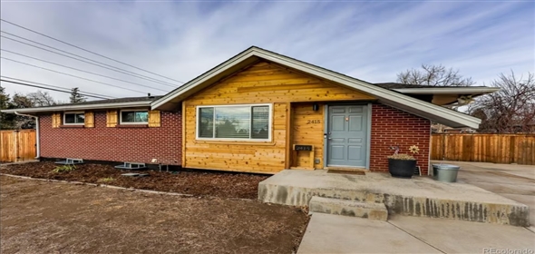 2415 E Maplewood Avenue Centennial Colorado, 80121 | Mid-Century Modern Ranch Style Home