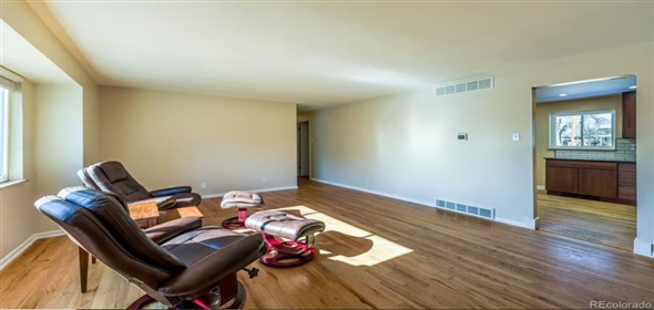 2415 E Maplewood Avenue Centennial Colorado, 80121 | Mid-Century Modern Ranch Style Home