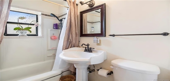 3790 W 54th Avenue Denver Colorado, 80221 | Charming Ranch-Style Home