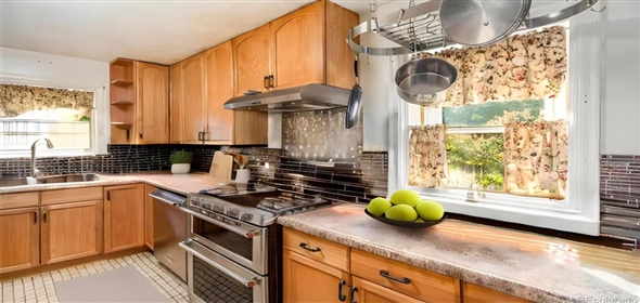 3790 W 54th Avenue Denver Colorado, 80221 | Charming Ranch-Style Home