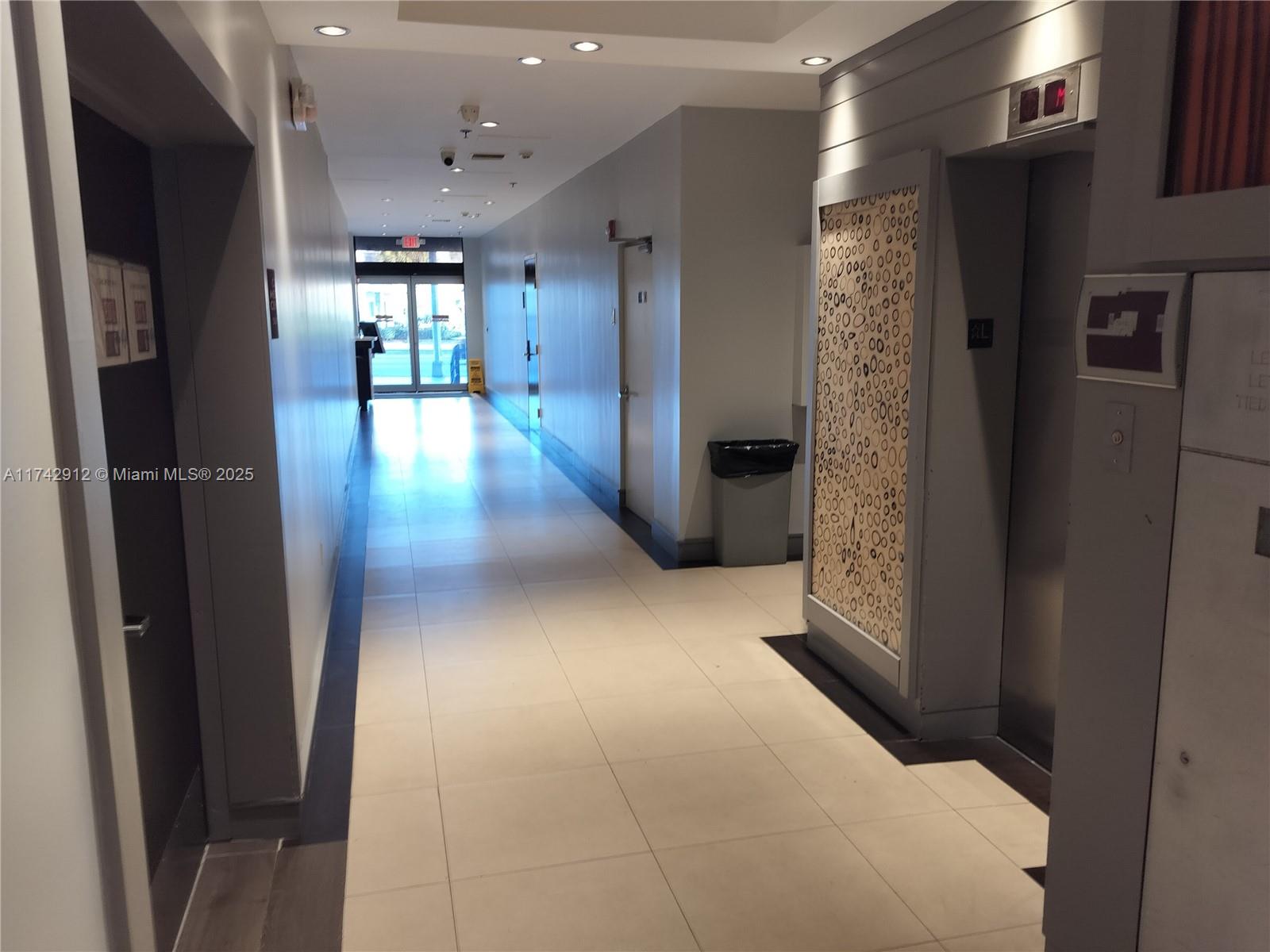 Office for Sale in North Miami Florida 33181