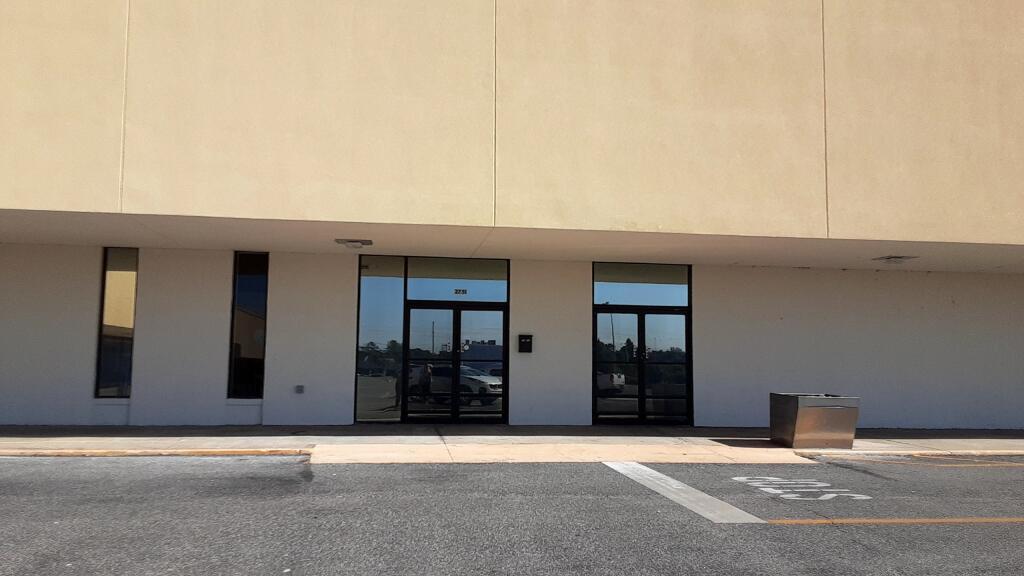 Retail/Office/Medical Space For Lease