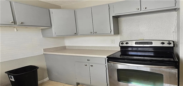 605 Shiloh St Fruitland Park Florida, 34731 | Exclusive Single Home