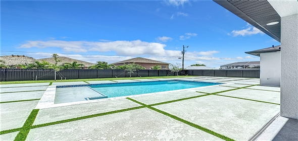1208 NE 9th Ter Cape Coral Florida, 33909 | Beautiful Single Family