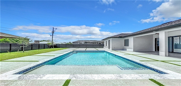 1208 NE 9th Ter Cape Coral Florida, 33909 | Beautiful Single Family