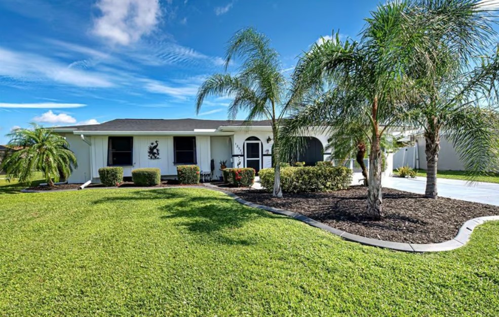 Perfect Oasis in Beautifully Maintained Home