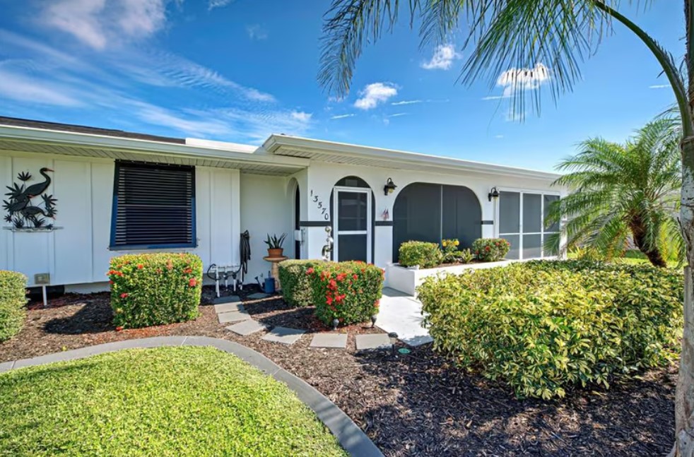 Perfect Oasis in Beautifully Maintained Home