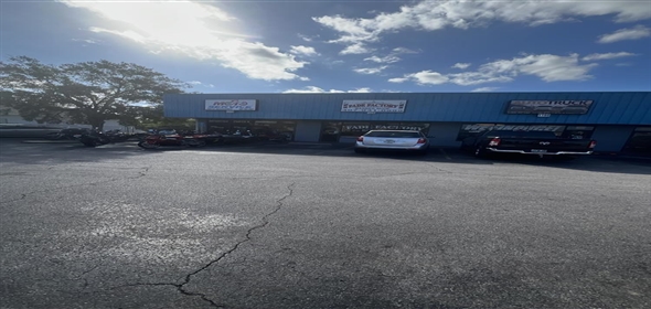 1156 E Donegan Ave Kissimmee Florida, 34744 | Shopping Plaza