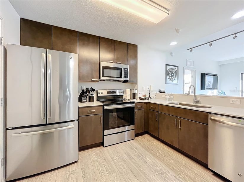Top-Floor Penthouse Condo