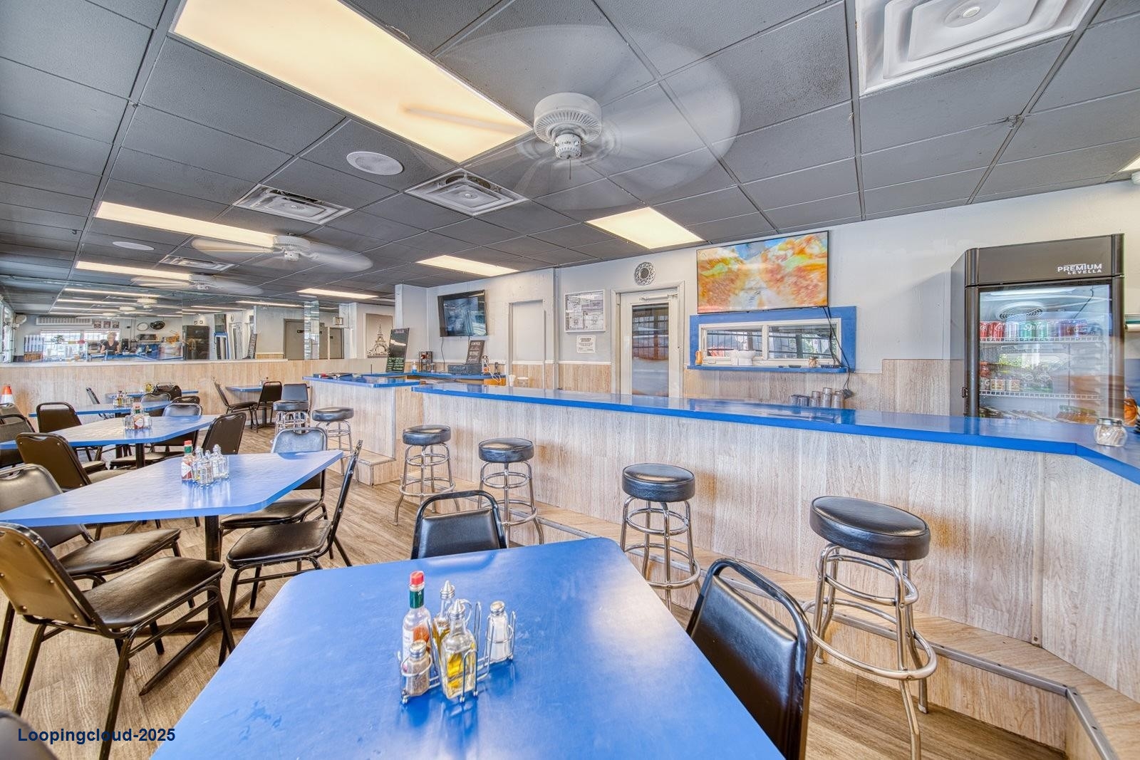 Nice Cafe Restaurant