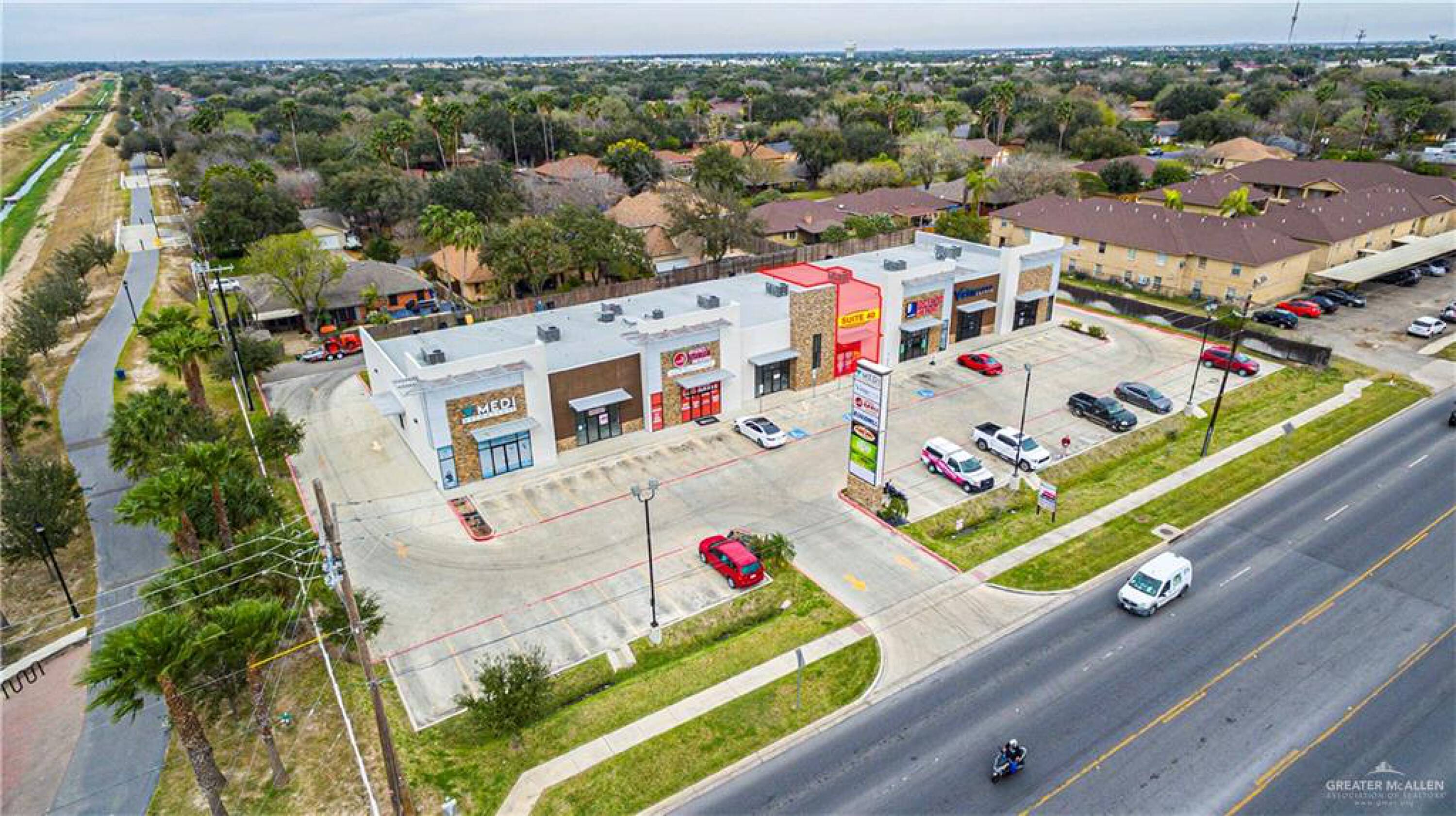 Great Commercial Property for lease