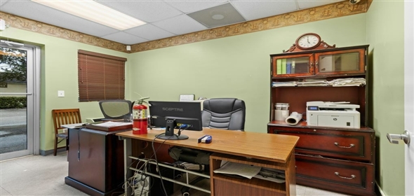 1258 Southwest Biltmore Street Fort Pierce Florida, 34983 | Biltmore Commercial Center - 1258, 1260 & 1264