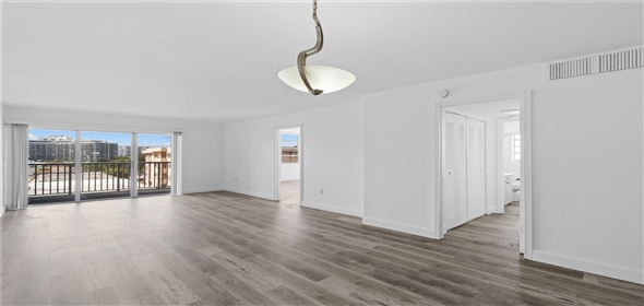 6855 Abbott Ave # 504 Miami Beach Florida, 33141 | Beautiful Condo