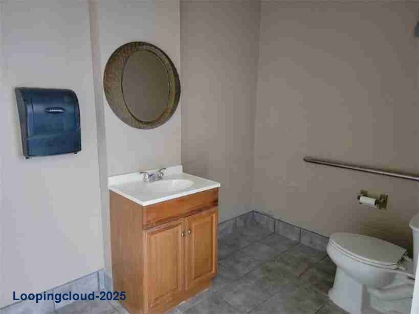 1416 E Silver Springs Blvd, Ocala, FL 34470