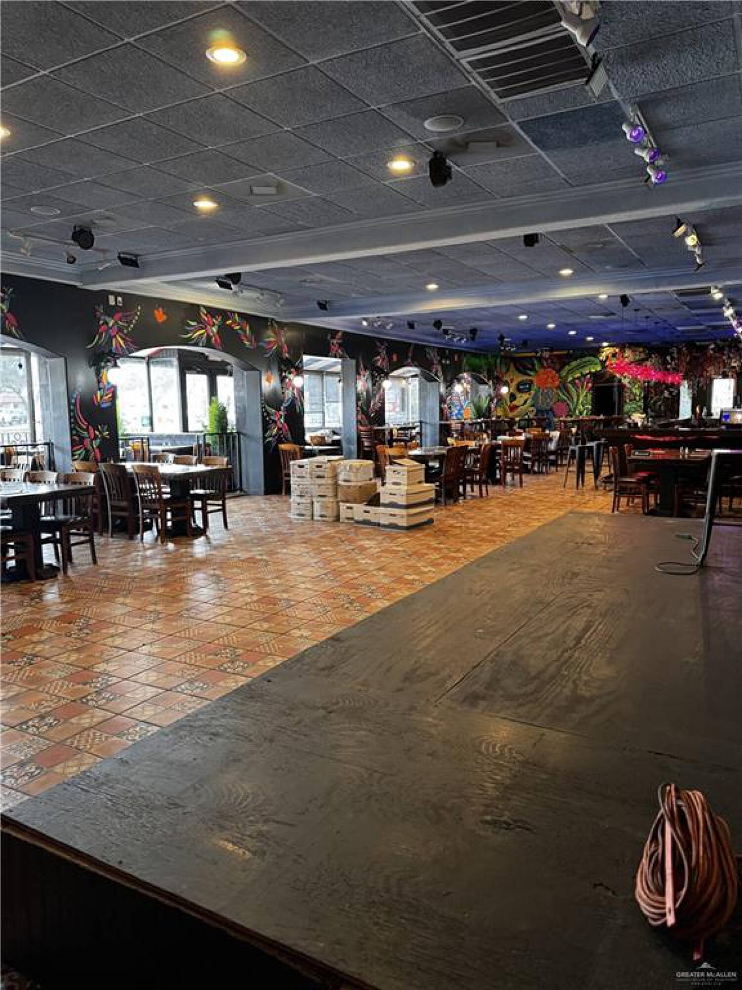 Turn-Key 2nd Generation Restaurant!