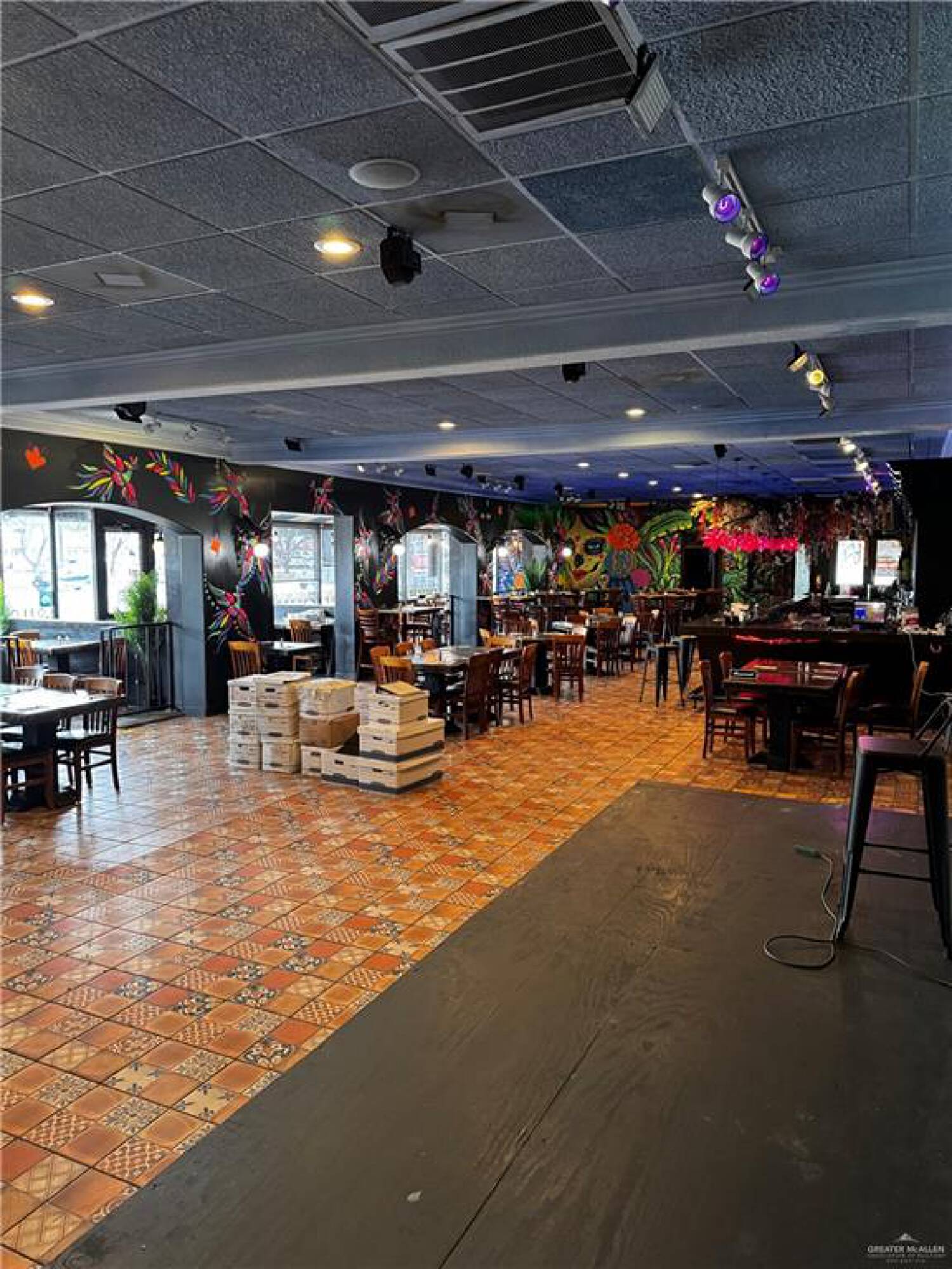 Turn-Key 2nd Generation Restaurant!