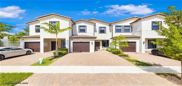 15985 SW 2nd Pl Pembroke Pines Florida, 33027 | Stunning Townhouse