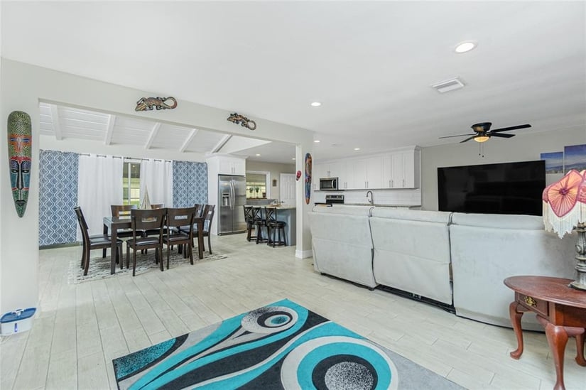 Charming Home in Gulf Cove